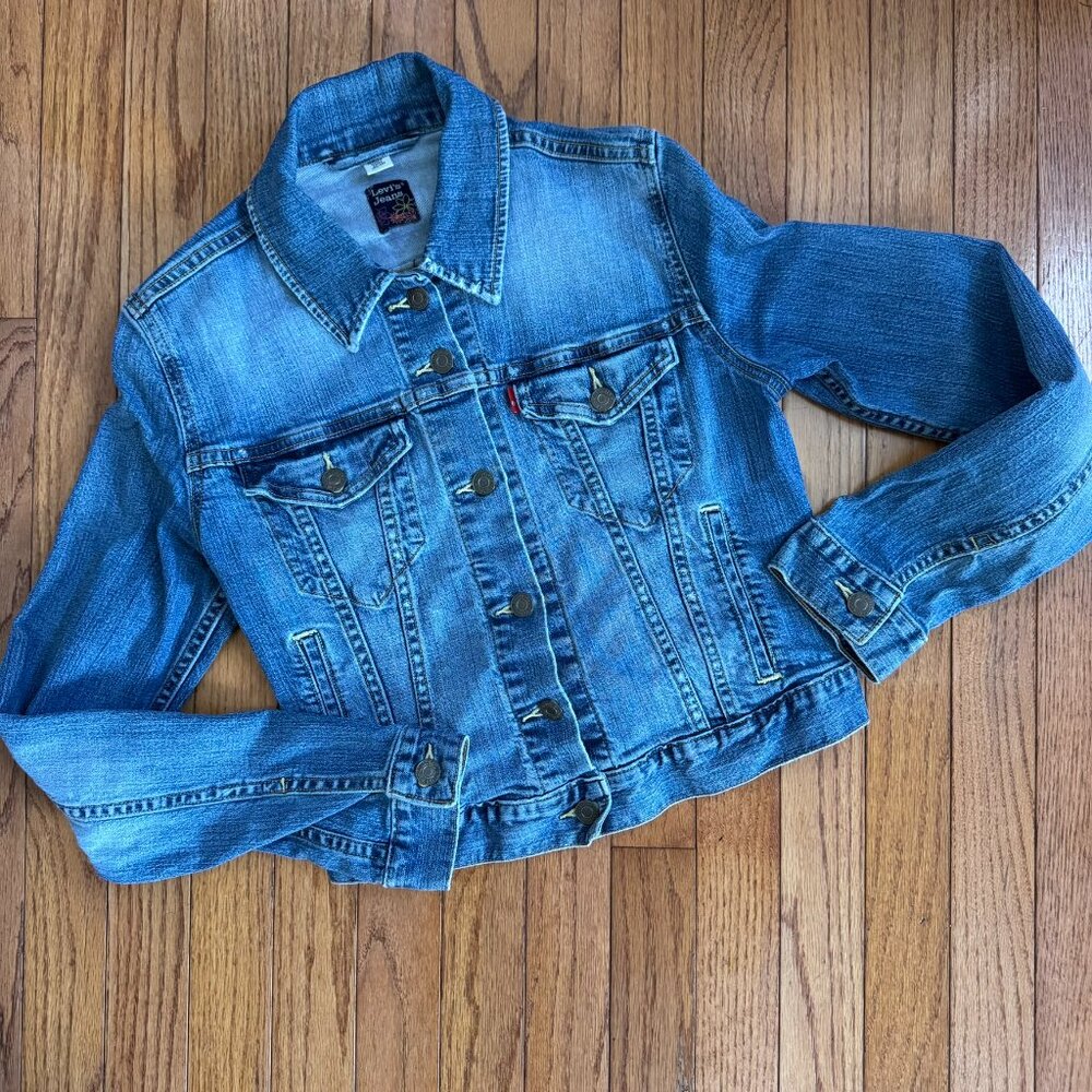 Levi's 730 Series Trucker Jean Jacket - Med Wash - Floral Tag - Small - Picture 7 of 11